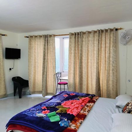 Elphinstone Inn Алмора Екстериор снимка