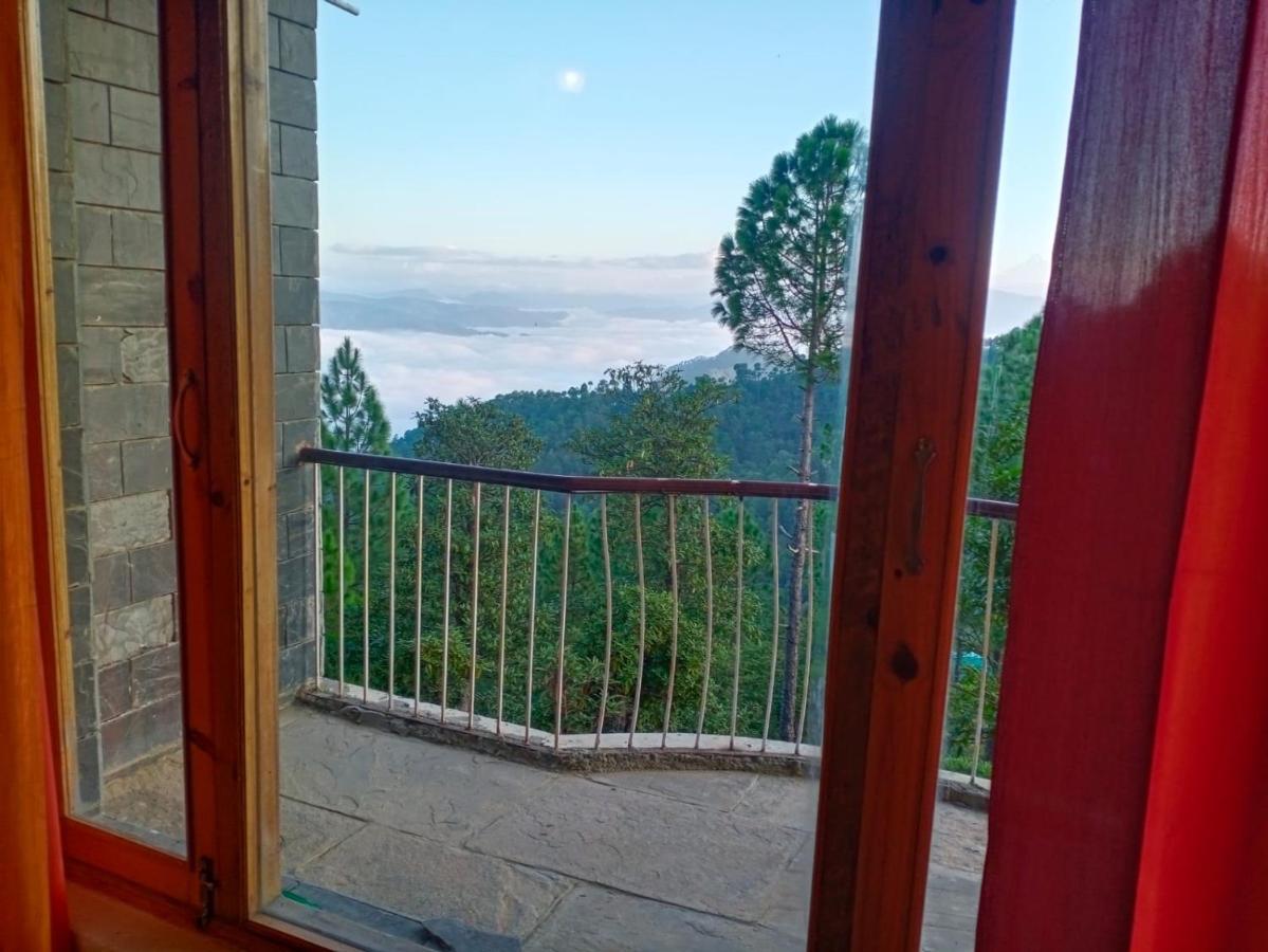 Elphinstone Inn Алмора Екстериор снимка