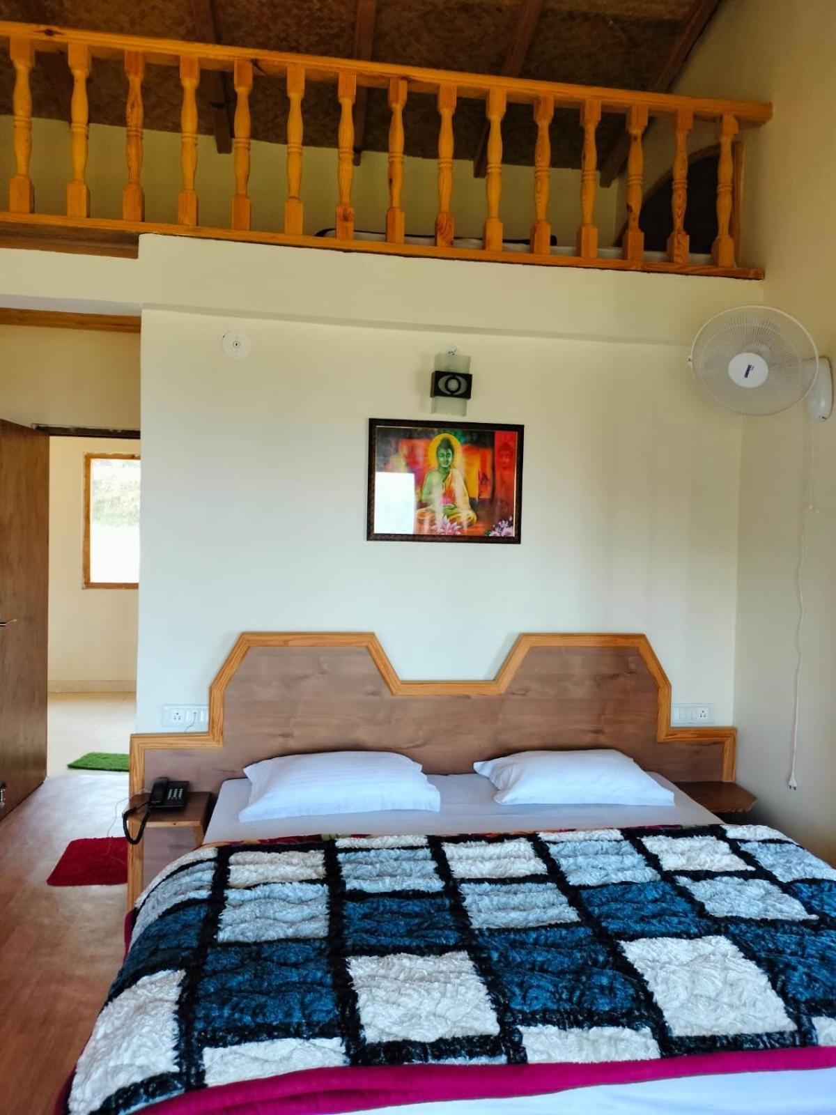 Elphinstone Inn Алмора Екстериор снимка