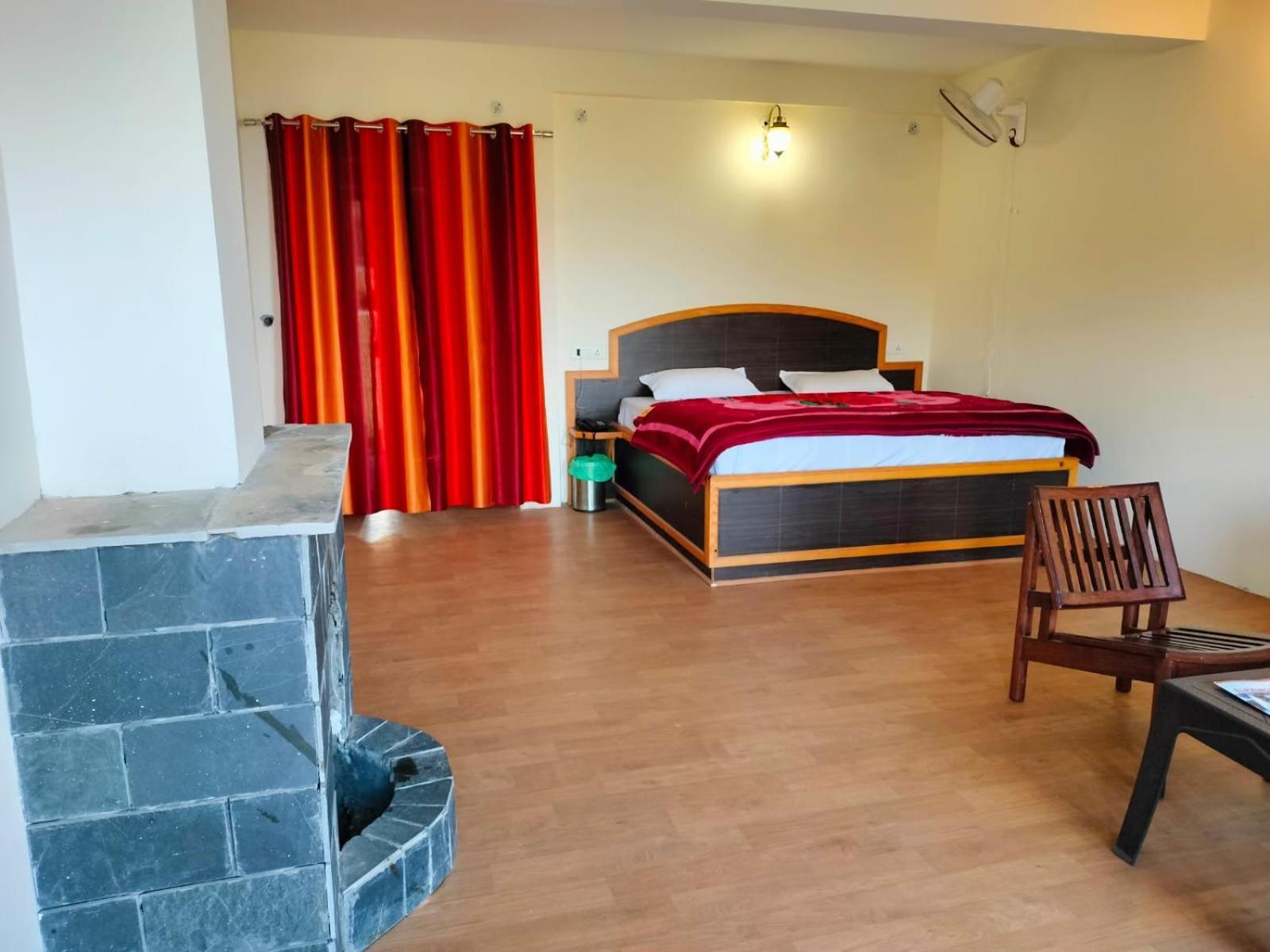 Elphinstone Inn Алмора Екстериор снимка
