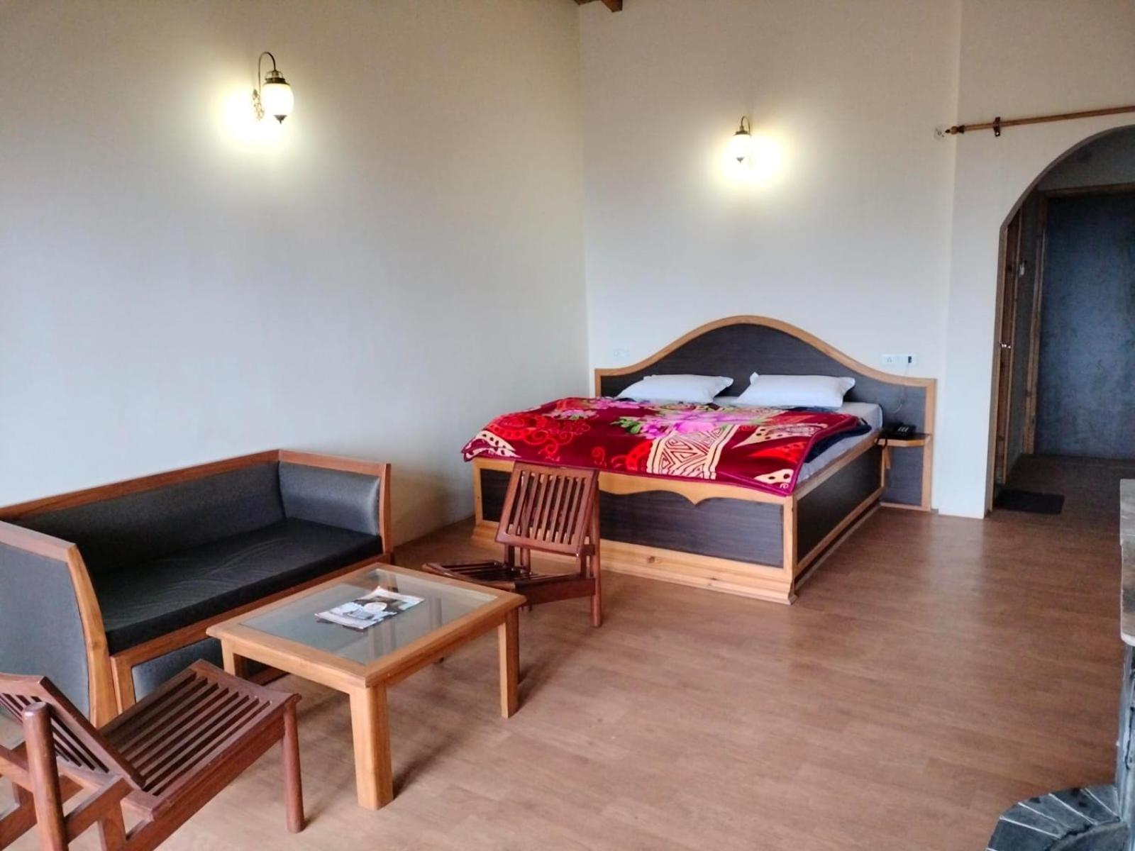 Elphinstone Inn Алмора Екстериор снимка