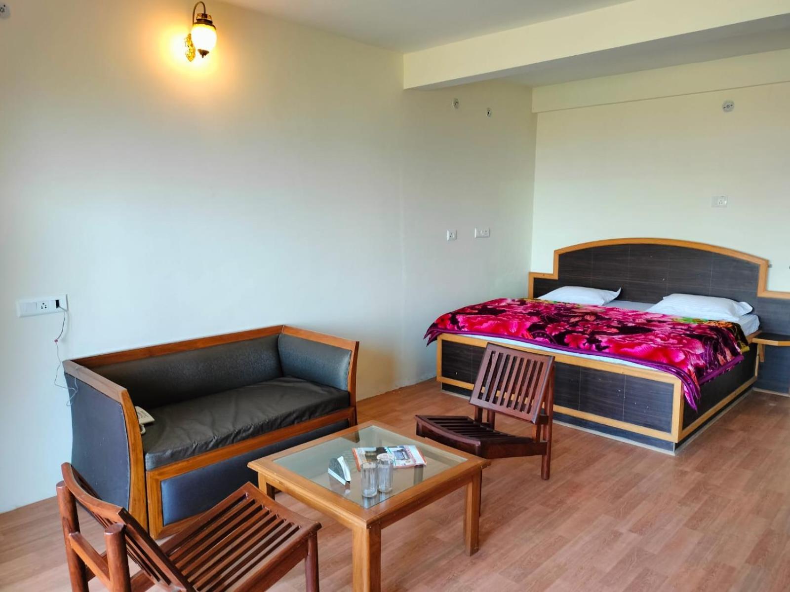 Elphinstone Inn Алмора Екстериор снимка